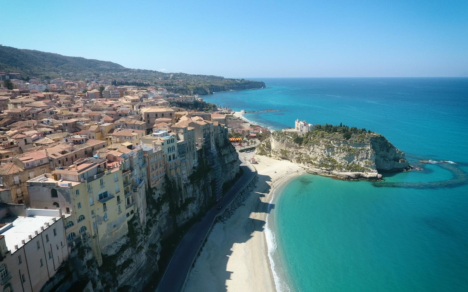 La spiaggia di Tropea vista dall'alto